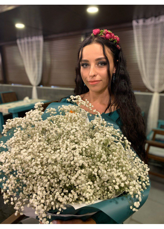 Bouquet of gypsophila in a box in the Dnieper