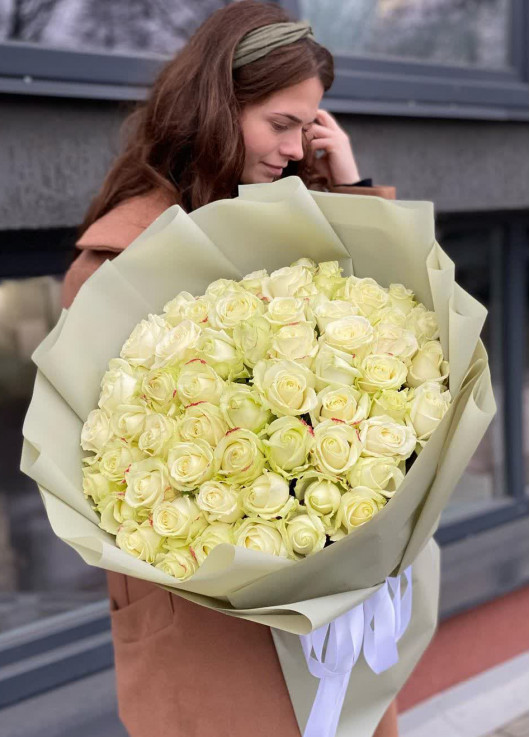 51 white roses in a bouquet