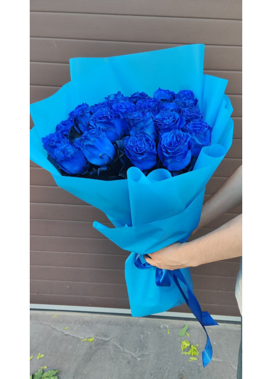 Blue import roses 