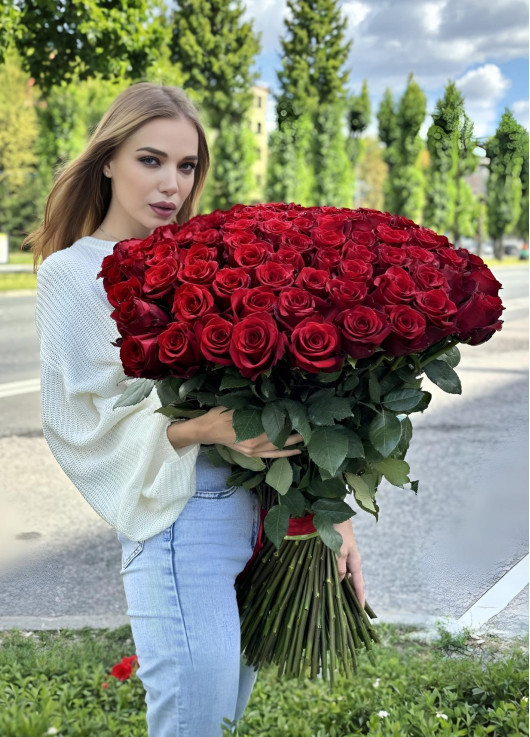 Cool bouquet of 75 meter roses