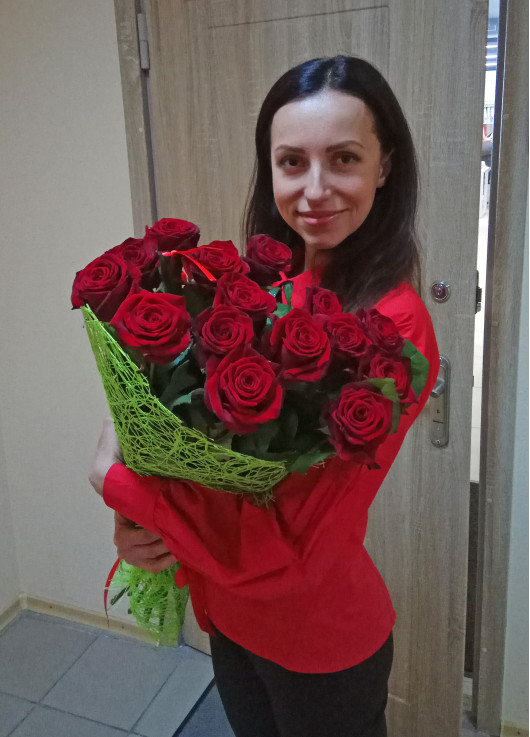 Federica 19 red roses