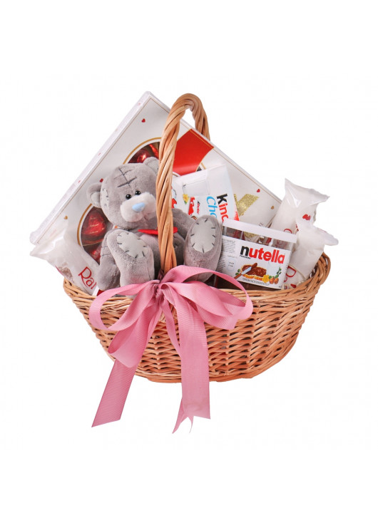 Basket “For your favorite sweet tooth”: