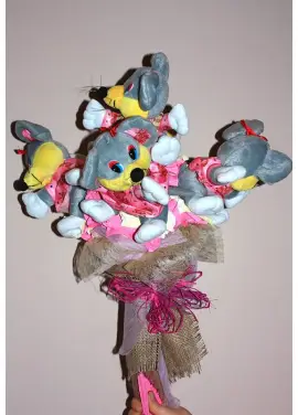 Bouquet from toys Mouses