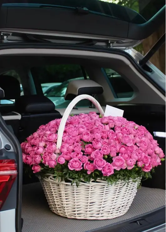 Basket of peony rose Bubbles in Dnieper Basket of peony rose Bubbles in Dnieper