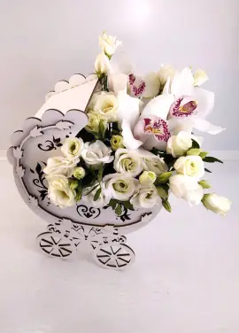 Stroller with flowers to the newborn