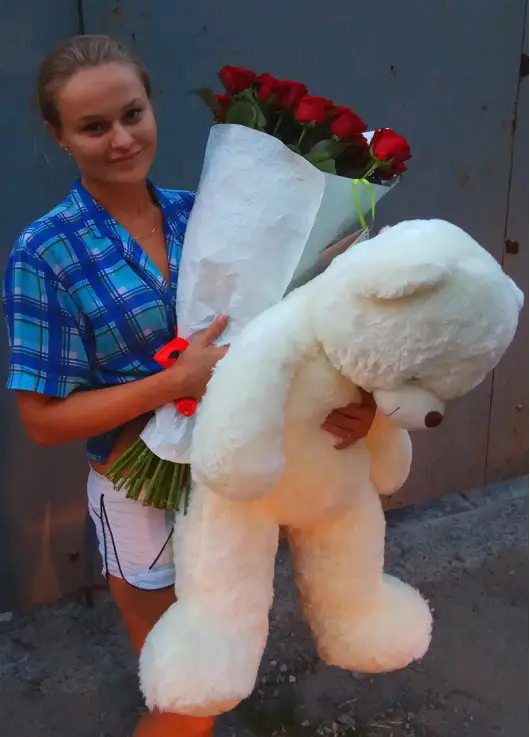 19 roses + big bear 19 roses + big bear