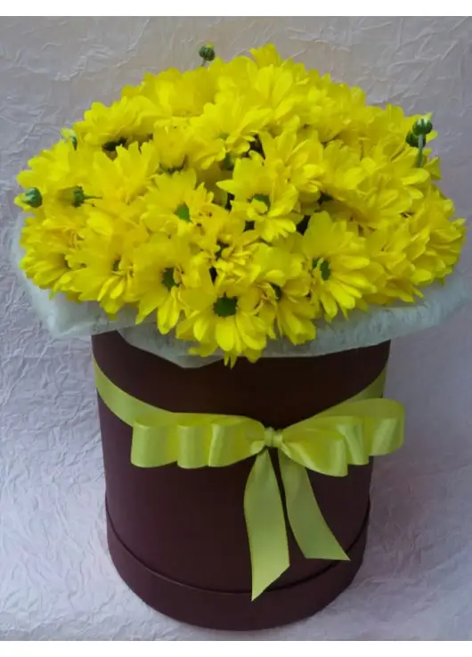 Flower mix in a hat box