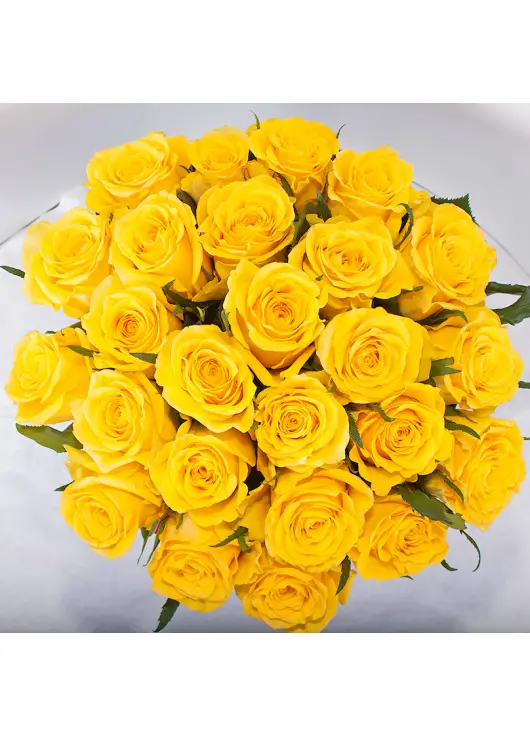 39  yellow roses in a hatbox