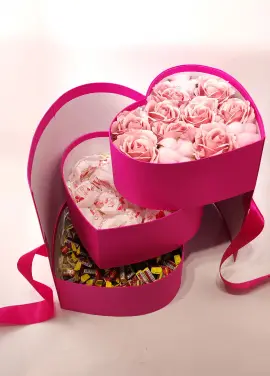 Soap roses, Raffaello, Love is