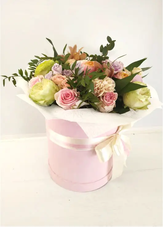 A gentle mix in a hat box