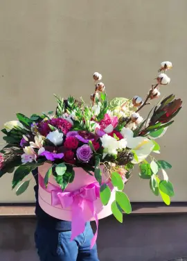 Premium flowers in a box