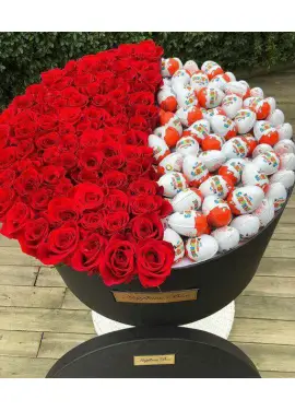 Hit of the year ! Flowers in a box with Kinder Surprise