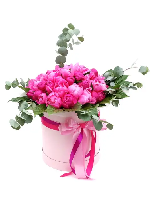 Hat box of peonies Dnipro