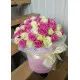 Pink and white roses in a hatbox Dnipro Pink and white roses in a hatbox Dnipro
