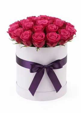 25 pink roses in a box