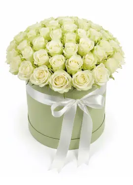 51 roses in a hatbox