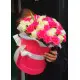 Pink and white roses in a hatbox Dnipro Pink and white roses in a hatbox Dnipro