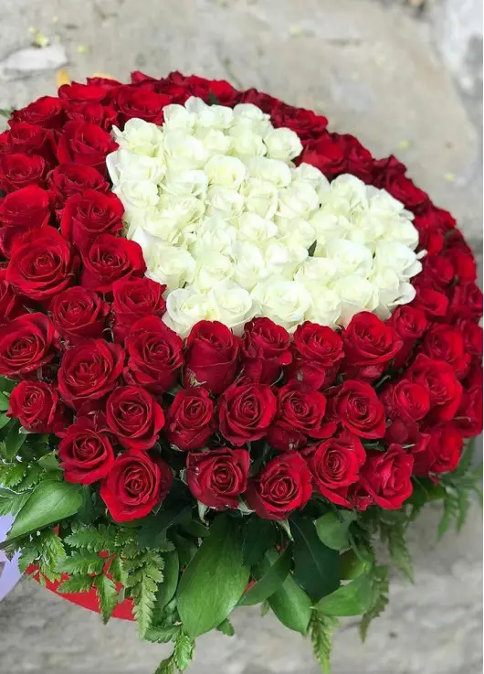Heart in the basket red-white