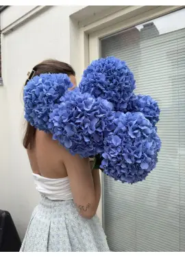 Bouquet of 5 blue hydrangeas