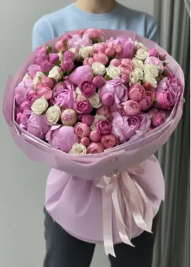 “Adel” gentle peony mix bouquet (royal)