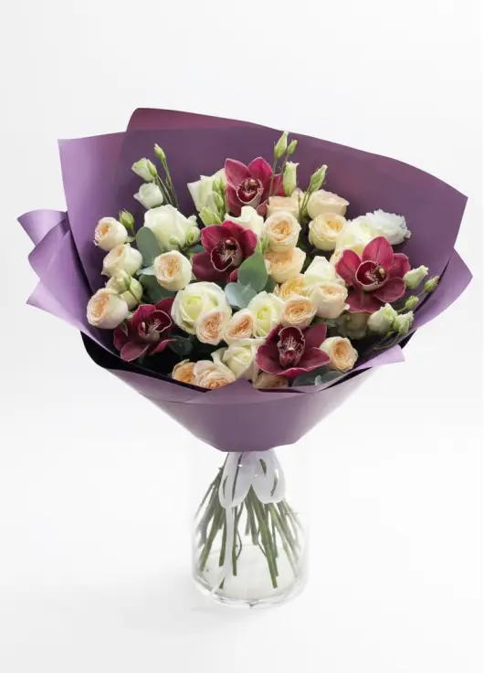 “Gabrielle” bouquet — large orchid mix