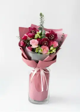 “Madlen” bouquet — small strict orchid mix