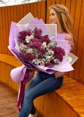 Mixed bouquet of lilacs and alstroemerias