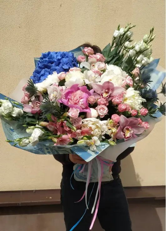 Florist design bouquette Florist design bouquette