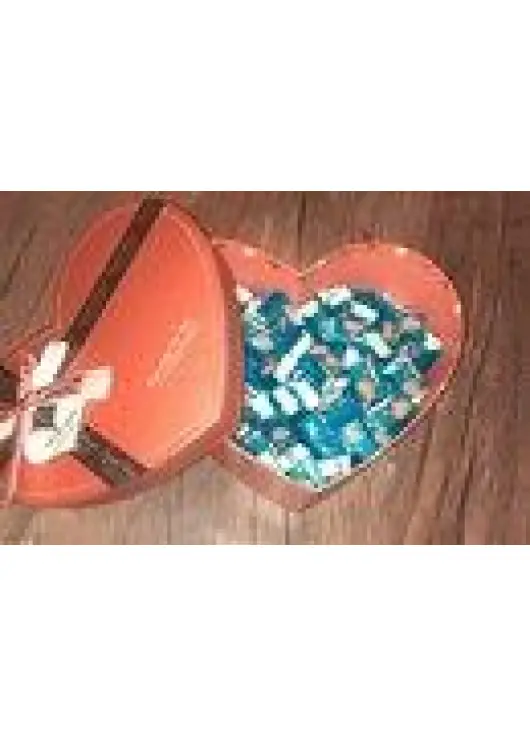 gum "Love is .." in a gift box gum "Love is .." in a gift box