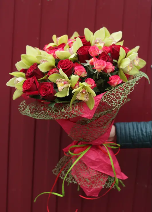 Orchids & roses
