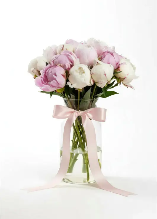 Bouquet of 11 local peonies