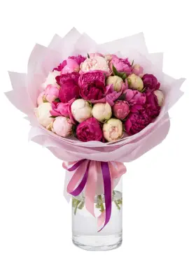 Bouquet of 25 local peonies