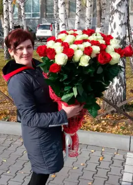 51 Holland roses