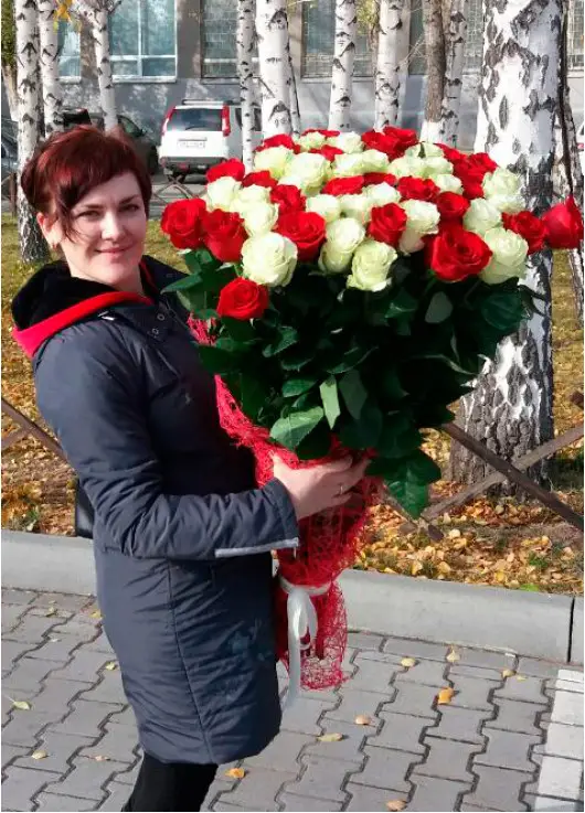 51 Holland roses