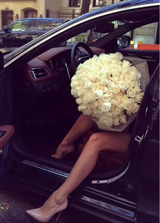 101 cream roses 101 cream roses