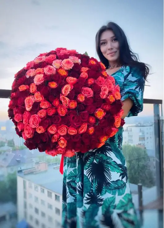 Glamor 101 rose Elite 80 cm