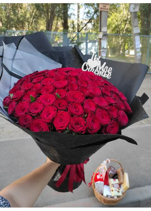 101 red roses 101 red roses