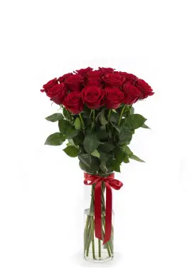 15-rose bouquet: red roses “Prestige”