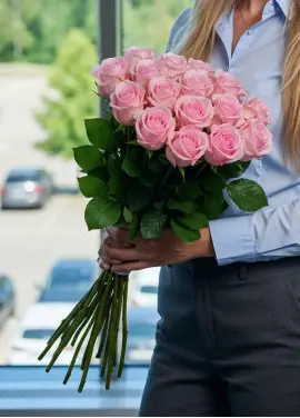 15-rose bouquet: pink roses “Jumilia”