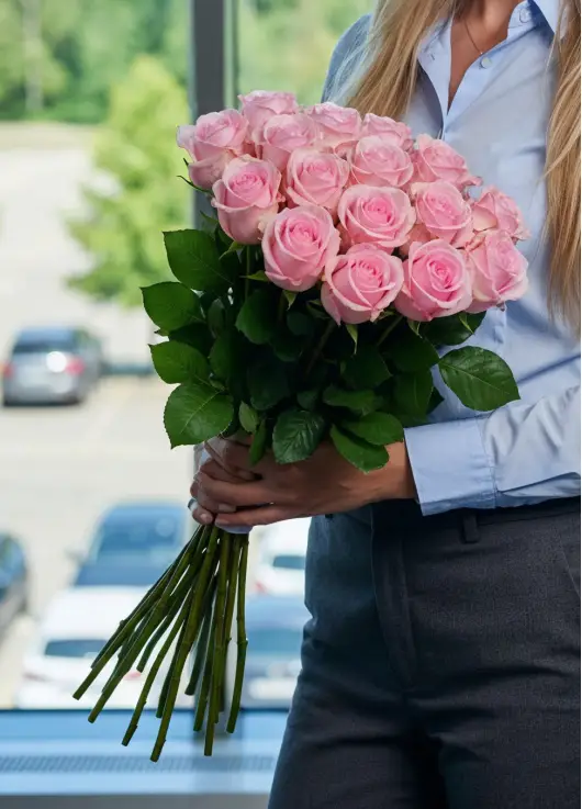 15-rose bouquet: pink roses “Jumilia”