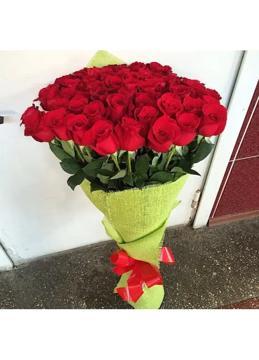 45-rose bouquet: long-stem red roses “Explorer”