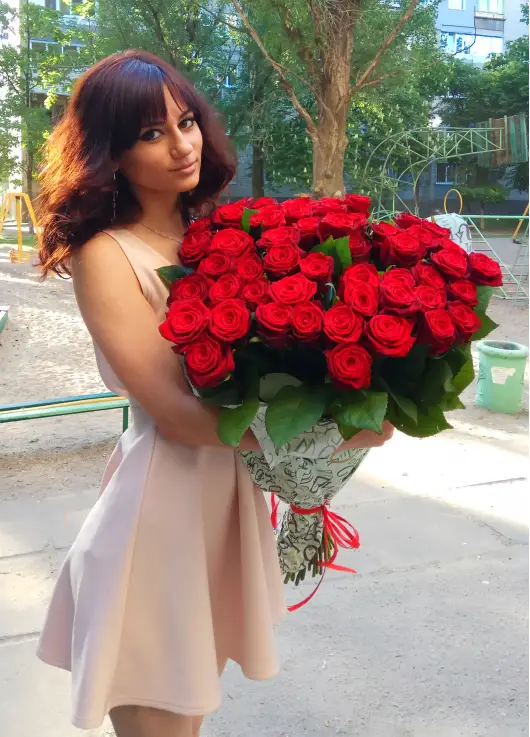 51 red roses 51 red roses