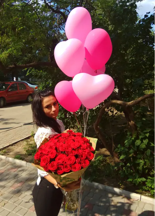 51 red roses 51 red roses