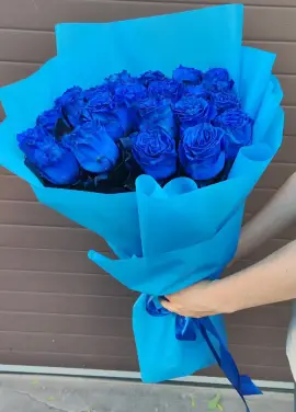 Blue import roses 