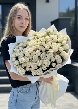 51 cream spray roses Dnepr