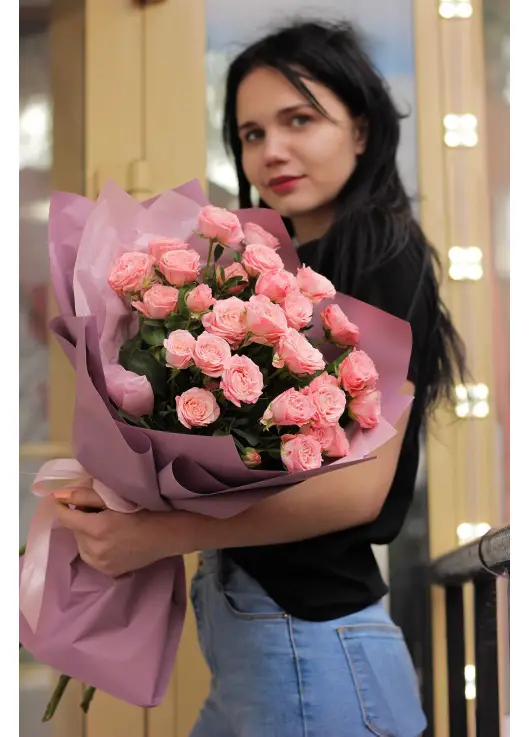 Bushed cream color roses Dnipro