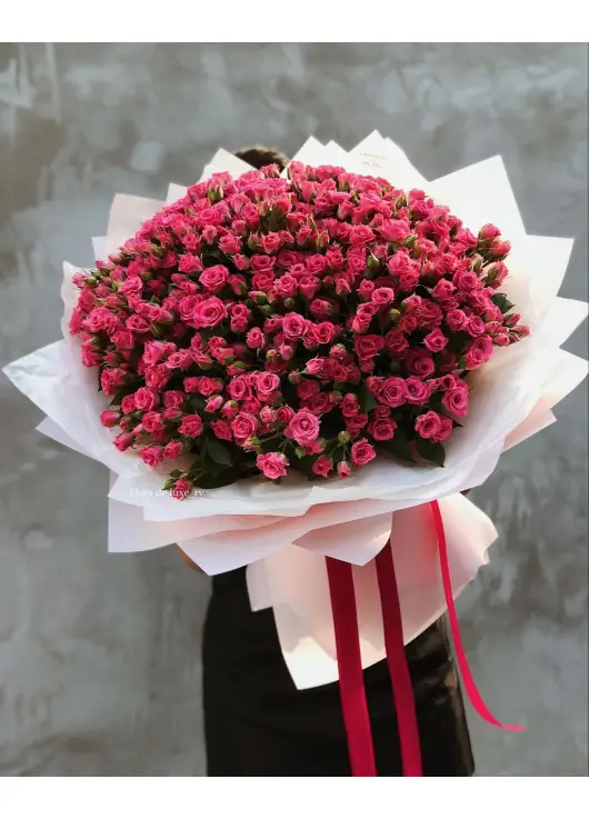 Shrub peony rose "Bubbles" in a bouquette