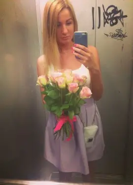 Pink roses Deep Water