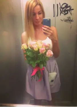Pink roses Deep Water