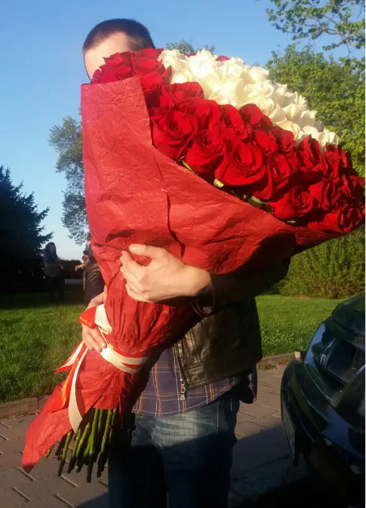 101 red roses 101 red roses